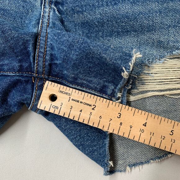 Abercrombie & Fitch Women Shorts 27 Blue Denim Mid Rise Boyfriend Distressed 3” - Picture 6 of 13